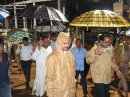मंदाकिनी नदी का जलस्तर बढ़ा, रामघाट पर पुलिस-प्रशासन अलर्ट